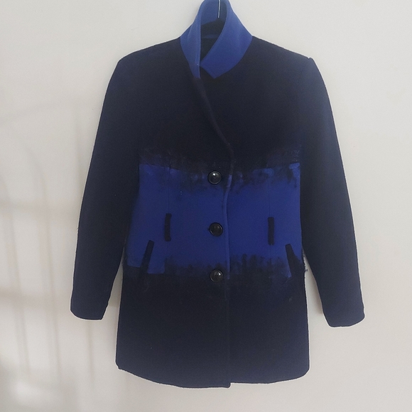 Coat - Picture 2 of 3